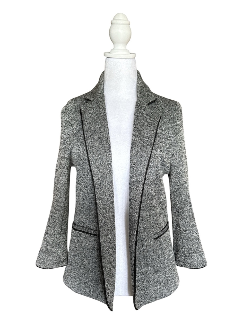 Skies Are Blue Gray Knit Open-Front Blazer with Black Piping